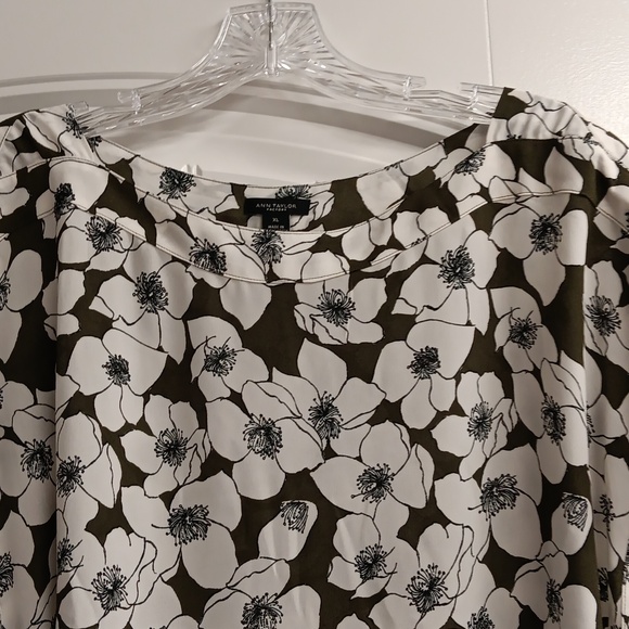 Top - Picture 2 of 7